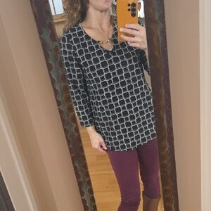 Jones New York  Signature Horsebit Chain Print Blouse